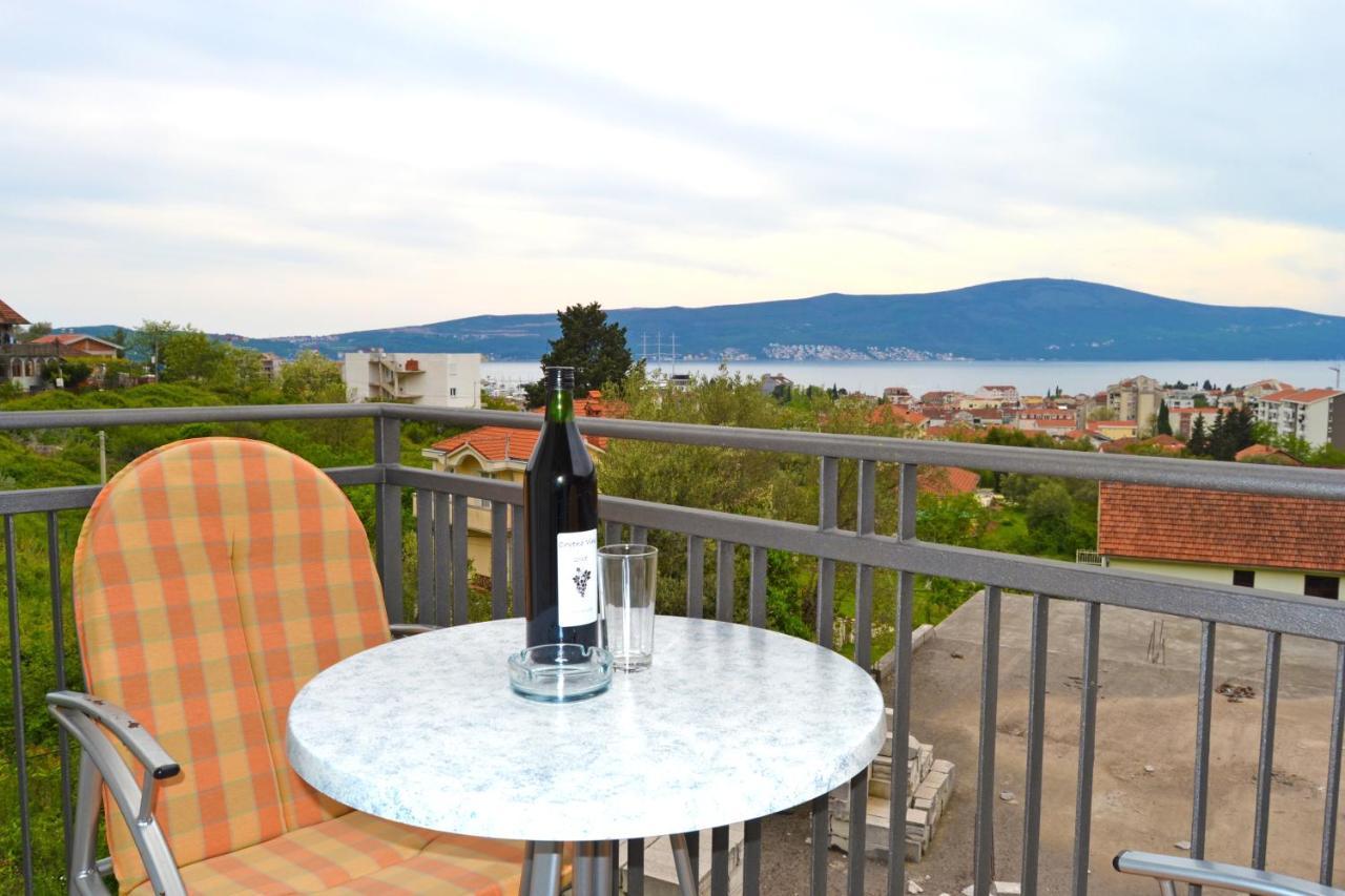 Tivat Apartments Exterior photo