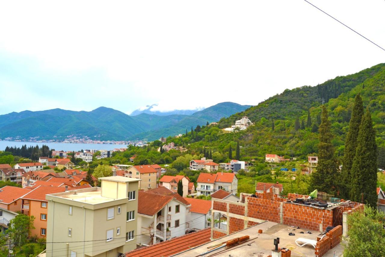 Tivat Apartments Exterior photo