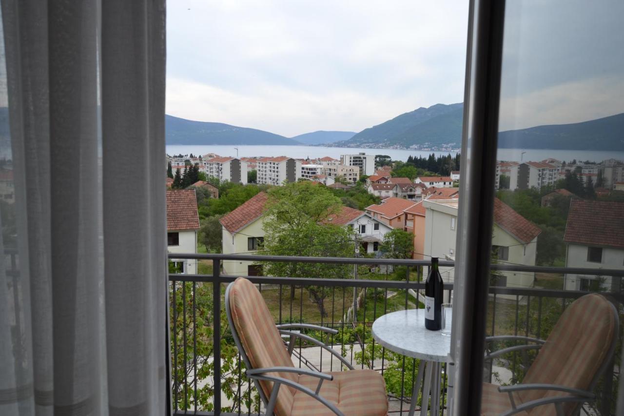 Tivat Apartments Exterior photo