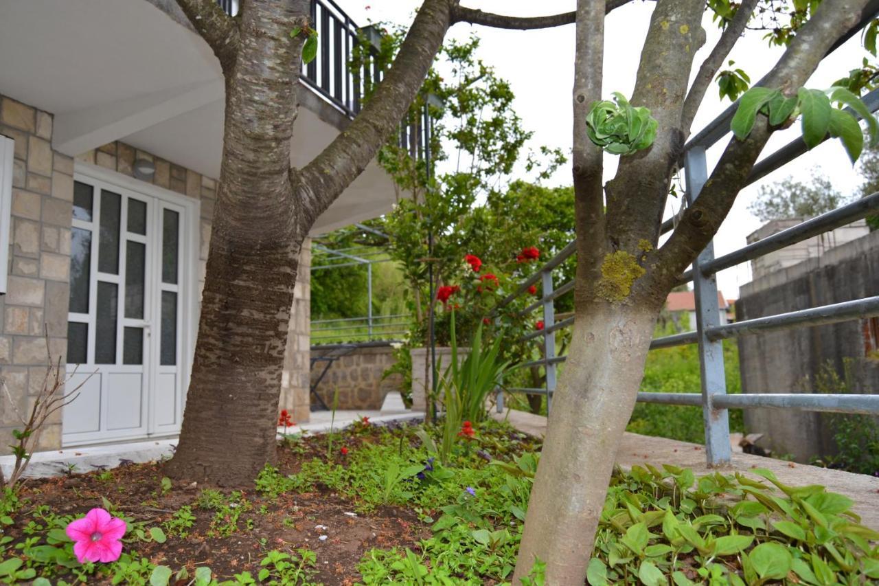 Tivat Apartments Exterior photo