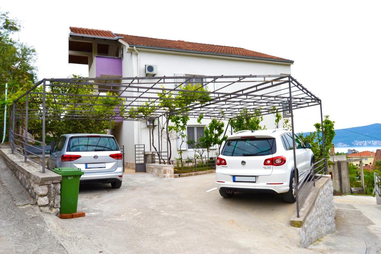 Tivat Apartments Exterior photo