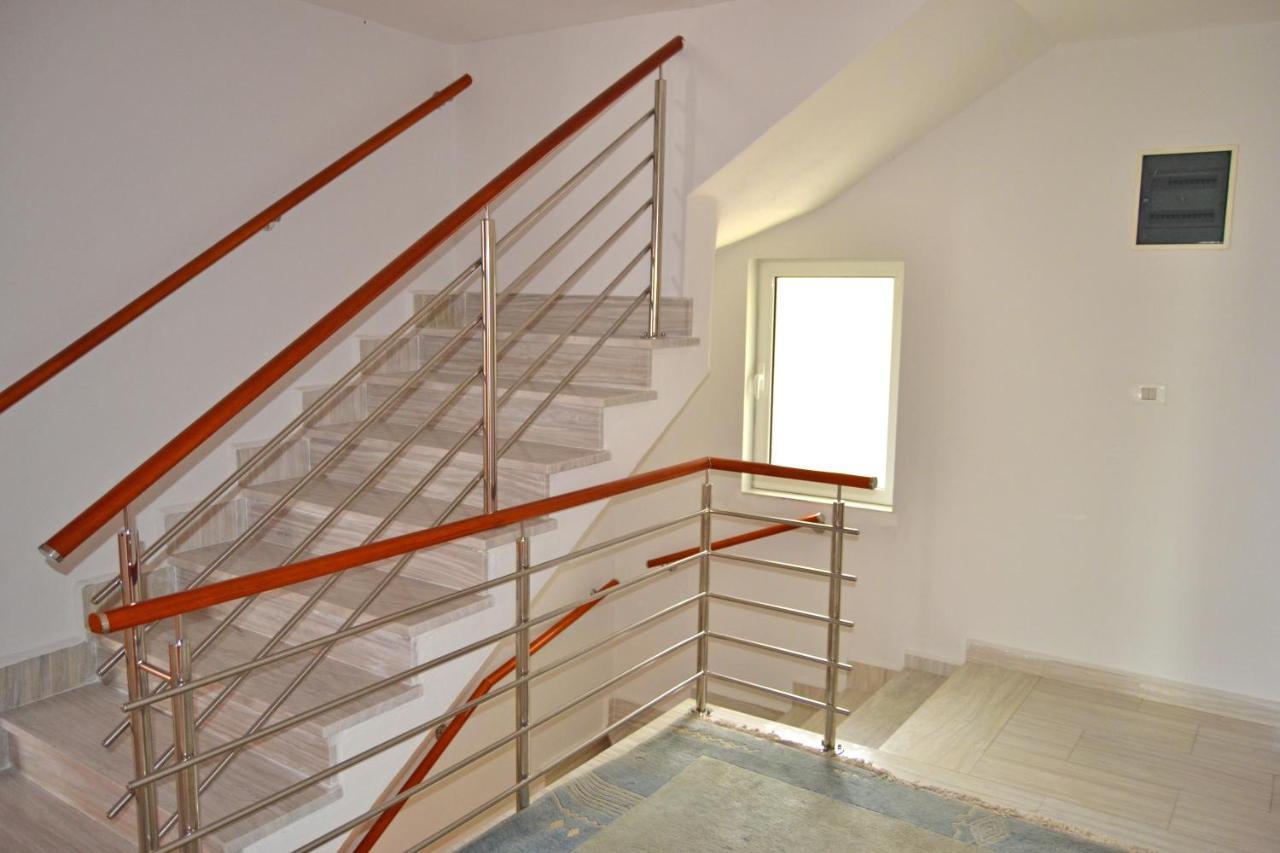 Tivat Apartments Exterior photo